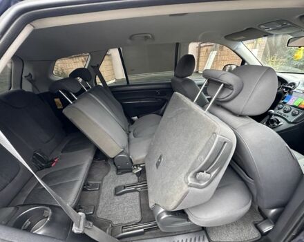 Синій Кіа Каренс, об'ємом двигуна 2 л та пробігом 280 тис. км за 2600 $, фото 7 на Automoto.ua