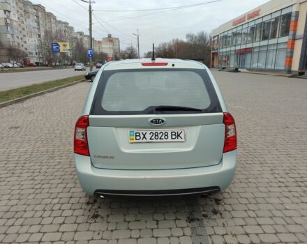 Синій Кіа Каренс, об'ємом двигуна 2 л та пробігом 180 тис. км за 5500 $, фото 4 на Automoto.ua