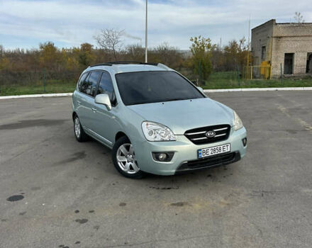 Синий Киа Каренс, объемом двигателя 2 л и пробегом 278 тыс. км за 6200 $, фото 5 на Automoto.ua