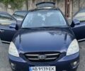 Синий Киа Каренс, объемом двигателя 2 л и пробегом 234 тыс. км за 6500 $, фото 5 на Automoto.ua