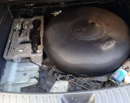Синий Киа Каренс, объемом двигателя 2 л и пробегом 232 тыс. км за 5800 $, фото 14 на Automoto.ua