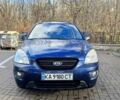 Синий Киа Каренс, объемом двигателя 2 л и пробегом 232 тыс. км за 5800 $, фото 1 на Automoto.ua