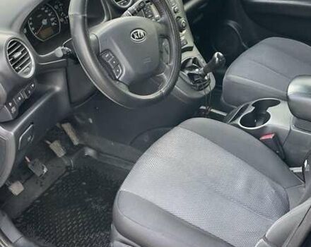 Синий Киа Каренс, объемом двигателя 2 л и пробегом 153 тыс. км за 6900 $, фото 15 на Automoto.ua