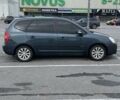 Синий Киа Каренс, объемом двигателя 2 л и пробегом 153 тыс. км за 6900 $, фото 5 на Automoto.ua