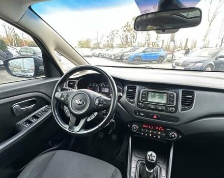 Синий Киа Каренс, объемом двигателя 1.69 л и пробегом 188 тыс. км за 11500 $, фото 28 на Automoto.ua