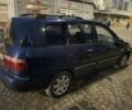 Синий Киа Каренс, объемом двигателя 2 л и пробегом 260 тыс. км за 3200 $, фото 3 на Automoto.ua