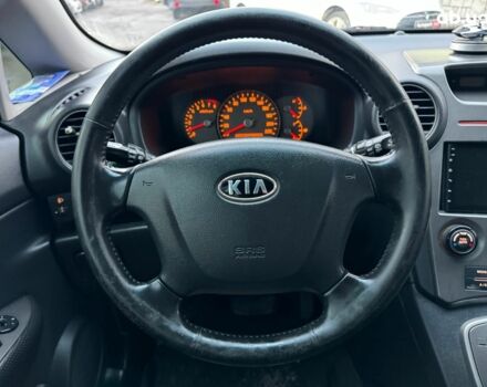 Синий Киа Каренс, объемом двигателя 2 л и пробегом 234 тыс. км за 6990 $, фото 24 на Automoto.ua