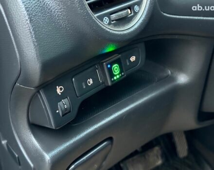 Синий Киа Каренс, объемом двигателя 2 л и пробегом 234 тыс. км за 6990 $, фото 14 на Automoto.ua