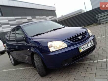 Синий Киа Каренс, объемом двигателя 2 л и пробегом 190 тыс. км за 4800 $, фото 1 на Automoto.ua