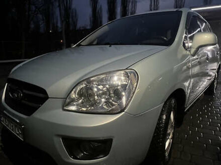 Синий Киа Каренс, объемом двигателя 2 л и пробегом 222 тыс. км за 5500 $, фото 1 на Automoto.ua