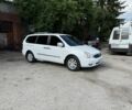Белый Киа Карнивал, объемом двигателя 2.2 л и пробегом 190 тыс. км за 11999 $, фото 2 на Automoto.ua