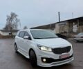 Белый Киа Карнивал, объемом двигателя 2.2 л и пробегом 163 тыс. км за 19900 $, фото 1 на Automoto.ua