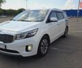 Белый Киа Карнивал, объемом двигателя 2.2 л и пробегом 226 тыс. км за 17000 $, фото 1 на Automoto.ua