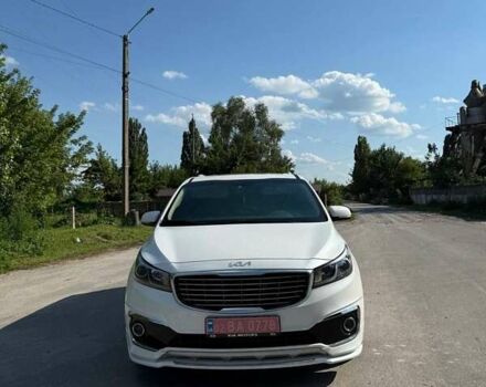 Белый Киа Карнивал, объемом двигателя 2.2 л и пробегом 160 тыс. км за 20188 $, фото 11 на Automoto.ua