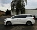 Белый Киа Карнивал, объемом двигателя 2.2 л и пробегом 160 тыс. км за 19900 $, фото 5 на Automoto.ua