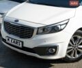 Білий Кіа Карнівал, об'ємом двигуна 2.2 л та пробігом 145 тис. км за 17900 $, фото 5 на Automoto.ua