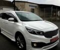 Белый Киа Карнивал, объемом двигателя 2.2 л и пробегом 160 тыс. км за 19900 $, фото 1 на Automoto.ua