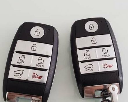 Білий Кіа Карнівал, об'ємом двигуна 2.2 л та пробігом 143 тис. км за 22000 $, фото 6 на Automoto.ua