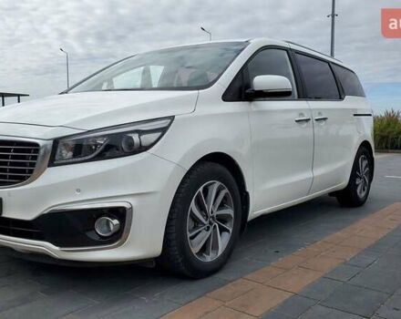 Білий Кіа Карнівал, об'ємом двигуна 2.2 л та пробігом 143 тис. км за 22000 $, фото 1 на Automoto.ua