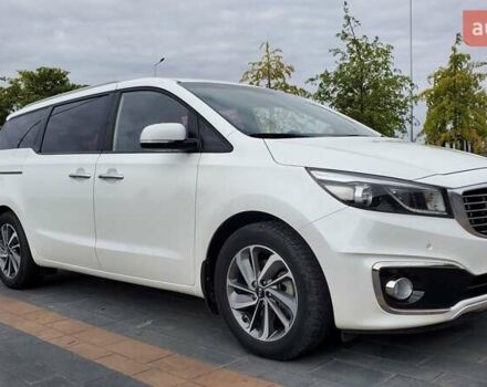 Білий Кіа Карнівал, об'ємом двигуна 2.2 л та пробігом 143 тис. км за 22000 $, фото 42 на Automoto.ua