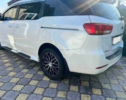 Білий Кіа Карнівал, об'ємом двигуна 2.2 л та пробігом 101 тис. км за 15600 $, фото 2 на Automoto.ua