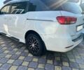 Білий Кіа Карнівал, об'ємом двигуна 2.2 л та пробігом 101 тис. км за 15600 $, фото 2 на Automoto.ua
