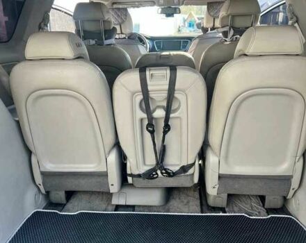 Білий Кіа Карнівал, об'ємом двигуна 2.2 л та пробігом 101 тис. км за 15600 $, фото 7 на Automoto.ua