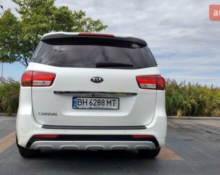 Білий Кіа Карнівал, об'ємом двигуна 2.2 л та пробігом 143 тис. км за 22000 $, фото 15 на Automoto.ua