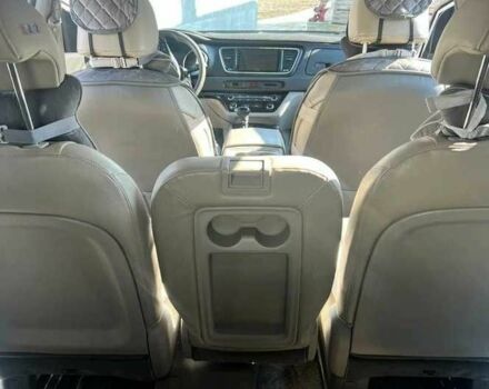 Білий Кіа Карнівал, об'ємом двигуна 2.2 л та пробігом 101 тис. км за 15600 $, фото 9 на Automoto.ua