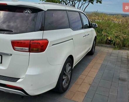 Білий Кіа Карнівал, об'ємом двигуна 2.2 л та пробігом 143 тис. км за 22000 $, фото 2 на Automoto.ua