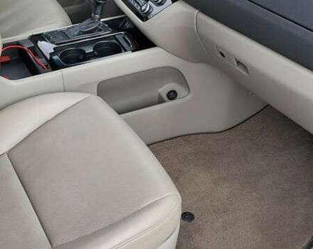 Білий Кіа Карнівал, об'ємом двигуна 2.2 л та пробігом 143 тис. км за 22000 $, фото 41 на Automoto.ua