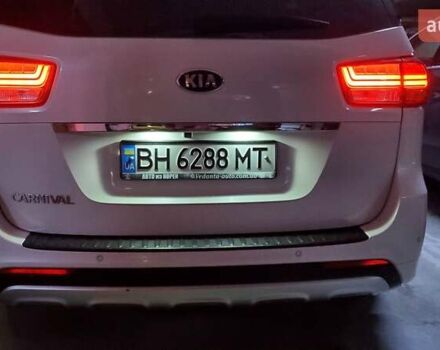 Білий Кіа Карнівал, об'ємом двигуна 2.2 л та пробігом 143 тис. км за 22000 $, фото 8 на Automoto.ua