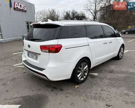 Белый Киа Карнивал, объемом двигателя 2.2 л и пробегом 126 тыс. км за 24100 $, фото 2 на Automoto.ua