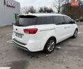 Белый Киа Карнивал, объемом двигателя 2.2 л и пробегом 126 тыс. км за 24100 $, фото 2 на Automoto.ua