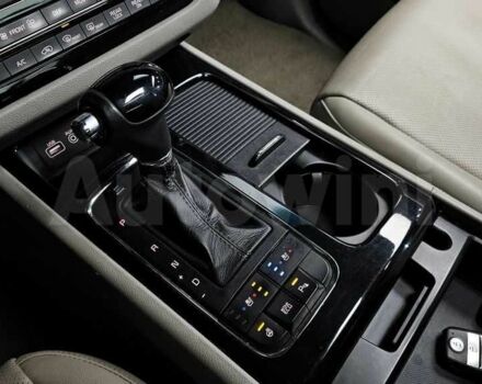 Білий Кіа Карнівал, об'ємом двигуна 0 л та пробігом 193 тис. км за 11500 $, фото 6 на Automoto.ua