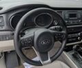 Білий Кіа Карнівал, об'ємом двигуна 2.2 л та пробігом 211 тис. км за 15900 $, фото 9 на Automoto.ua