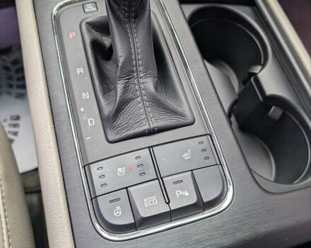 Білий Кіа Карнівал, об'ємом двигуна 2.2 л та пробігом 211 тис. км за 15900 $, фото 17 на Automoto.ua