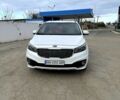 Белый Киа Карнивал, объемом двигателя 2.2 л и пробегом 218 тыс. км за 21000 $, фото 1 на Automoto.ua
