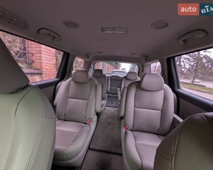 Білий Кіа Карнівал, об'ємом двигуна 2.2 л та пробігом 211 тис. км за 15900 $, фото 19 на Automoto.ua