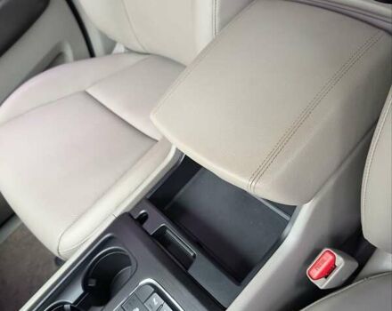 Білий Кіа Карнівал, об'ємом двигуна 2.2 л та пробігом 211 тис. км за 15900 $, фото 12 на Automoto.ua