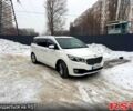 Белый Киа Карнивал, объемом двигателя 2.2 л и пробегом 18000 тыс. км за 22200 $, фото 1 на Automoto.ua