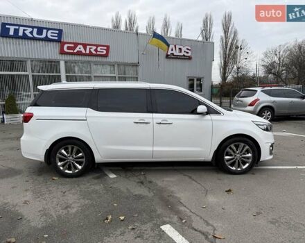 Белый Киа Карнивал, объемом двигателя 2.2 л и пробегом 126 тыс. км за 24100 $, фото 1 на Automoto.ua