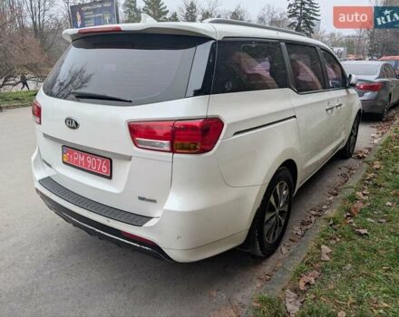 Білий Кіа Карнівал, об'ємом двигуна 2.2 л та пробігом 211 тис. км за 15900 $, фото 2 на Automoto.ua