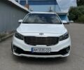 Белый Киа Карнивал, объемом двигателя 2.2 л и пробегом 214 тыс. км за 24300 $, фото 1 на Automoto.ua
