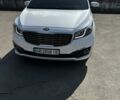 Белый Киа Карнивал, объемом двигателя 2.2 л и пробегом 203 тыс. км за 22500 $, фото 1 на Automoto.ua