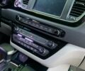 Білий Кіа Карнівал, об'ємом двигуна 2.2 л та пробігом 180 тис. км за 23600 $, фото 18 на Automoto.ua