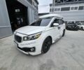 Белый Киа Карнивал, объемом двигателя 2.2 л и пробегом 150 тыс. км за 18000 $, фото 1 на Automoto.ua