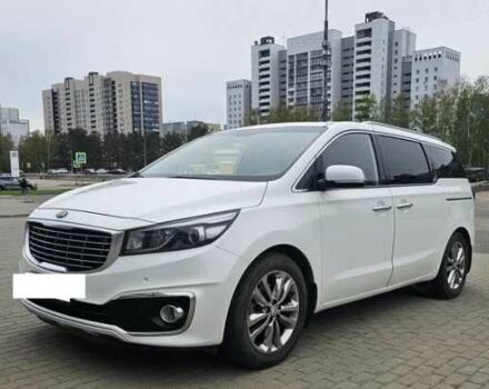 Белый Киа Карнивал, объемом двигателя 0 л и пробегом 129 тыс. км за 17800 $, фото 2 на Automoto.ua