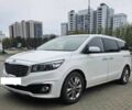 Белый Киа Карнивал, объемом двигателя 0 л и пробегом 129 тыс. км за 17800 $, фото 2 на Automoto.ua