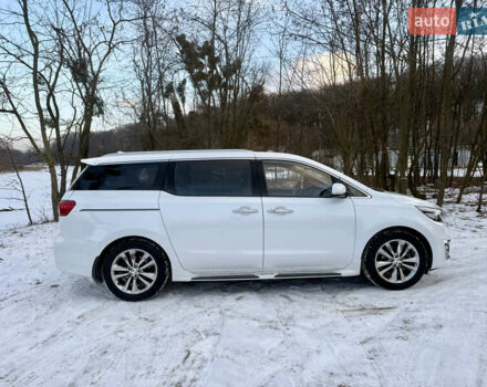 Белый Киа Карнивал, объемом двигателя 2.2 л и пробегом 165 тыс. км за 26700 $, фото 16 на Automoto.ua